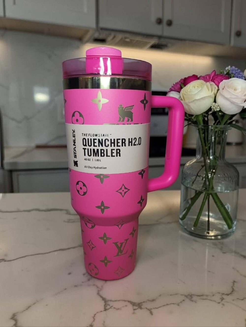 Stanley Luxury LV Quencher H2.0 Tumbler - Picture 3 of 10